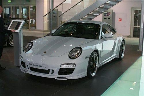 A ȫ±r911 Turbo܇ ܇֮